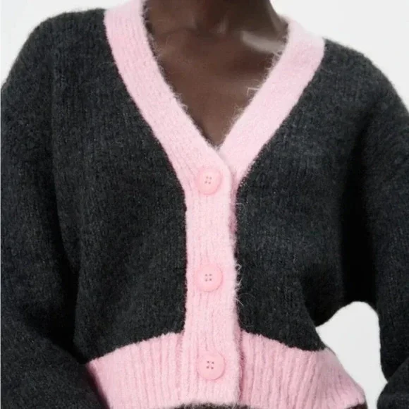 Zara Cropped Knit  Contrast Hem Cardigan Grey Pink Size Medium - Picture 2 of 8